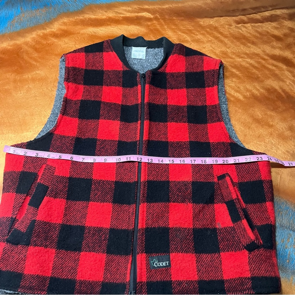VTG Codet Wool Red Black Plaid full zip Vest large Made in Canada - Picture 11 of 13
